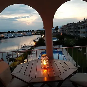 Appartement Avec Vue Magnifique Sur Le Lac De Sant Maurici, Pass , Ampuriabrava España