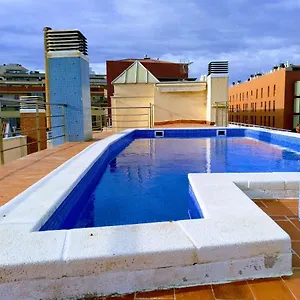 Piso En Centro +piscina+terraza+vistas , Terrassa España